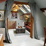 The Coach House Дом отдыха *